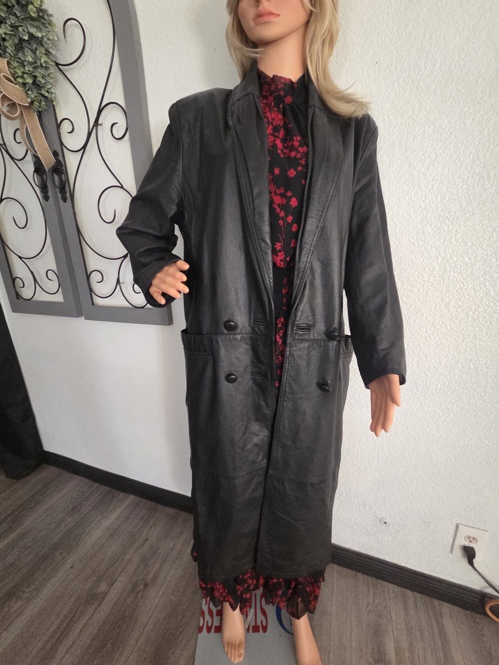 Vintage Women's Black Leather Long Trench Coat In Size Small